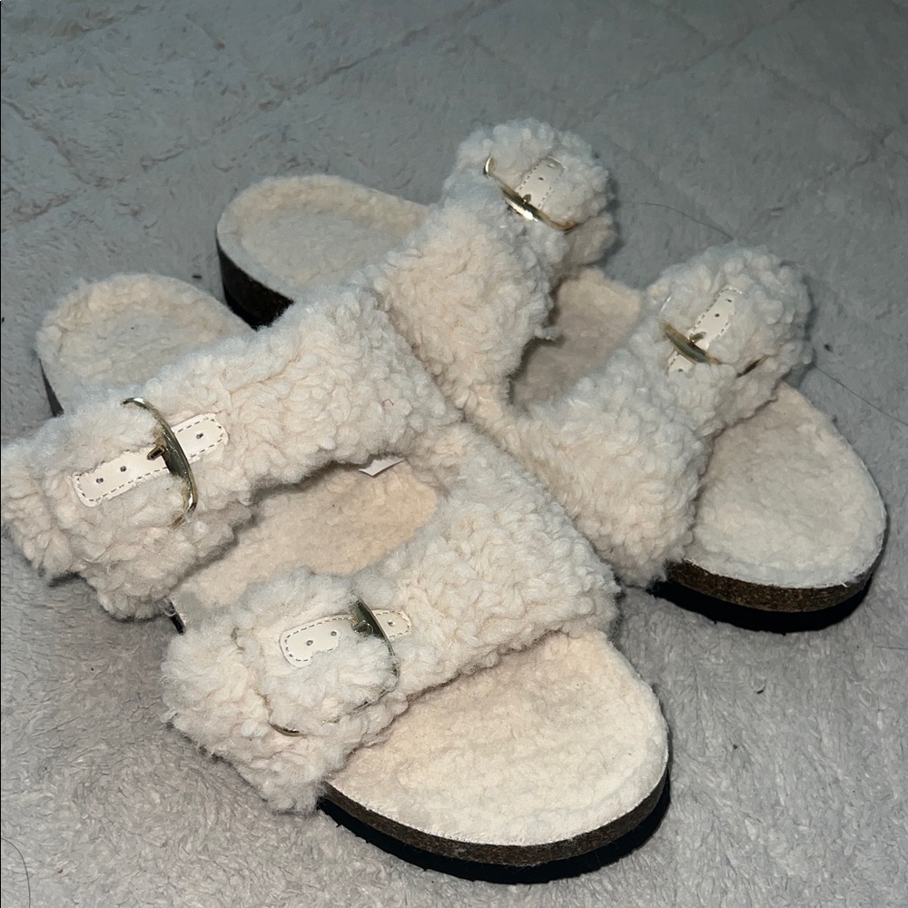 Cozy White Fuzzy Sandals
